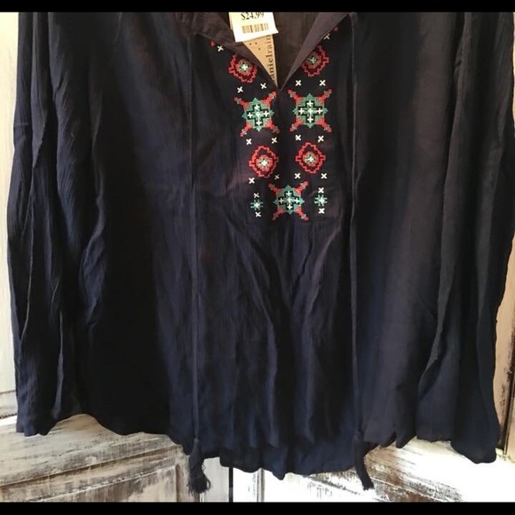 Navajo print navy tunic - Picture 3 of 3